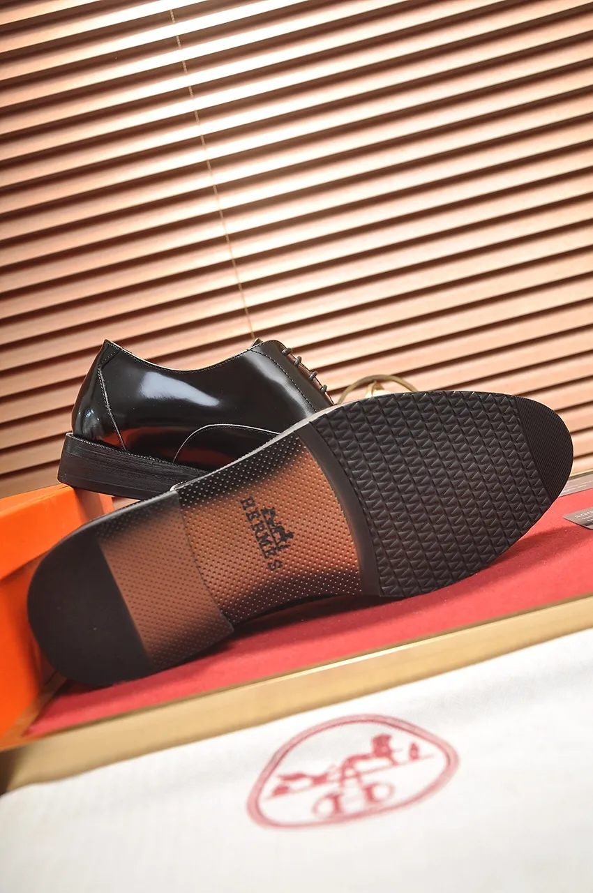 Men's shoes💰460💶[HERMES] (sheepskin lining)🍀Italian top luxury🍀He does not pursue novel styles and gorgeous colors, but attracts the favor of successful men with his flawless, elegant and classic style! This very, very comfortable, simple and stable style makes it easy to match any style! The pattern is absolutely 1:1 refined from the original case, and we strive for excellence in materials, imported cowhide + sheepskin lining💪💪💪extraordinary texture👍! .Black Brown Size: 38-45 (45 customized)